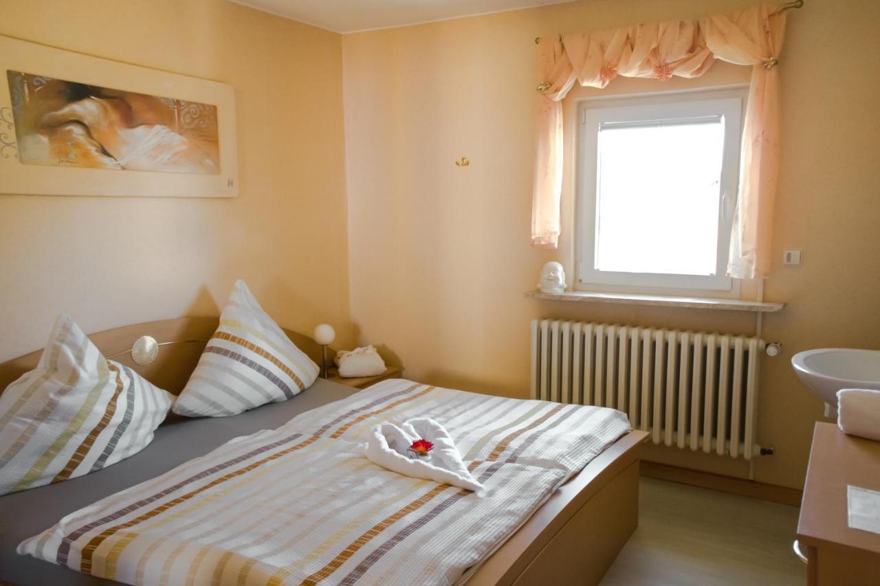 Gästehaus Edith, 4-Sterne, 2-4 Personen Trittenheim Exterior foto